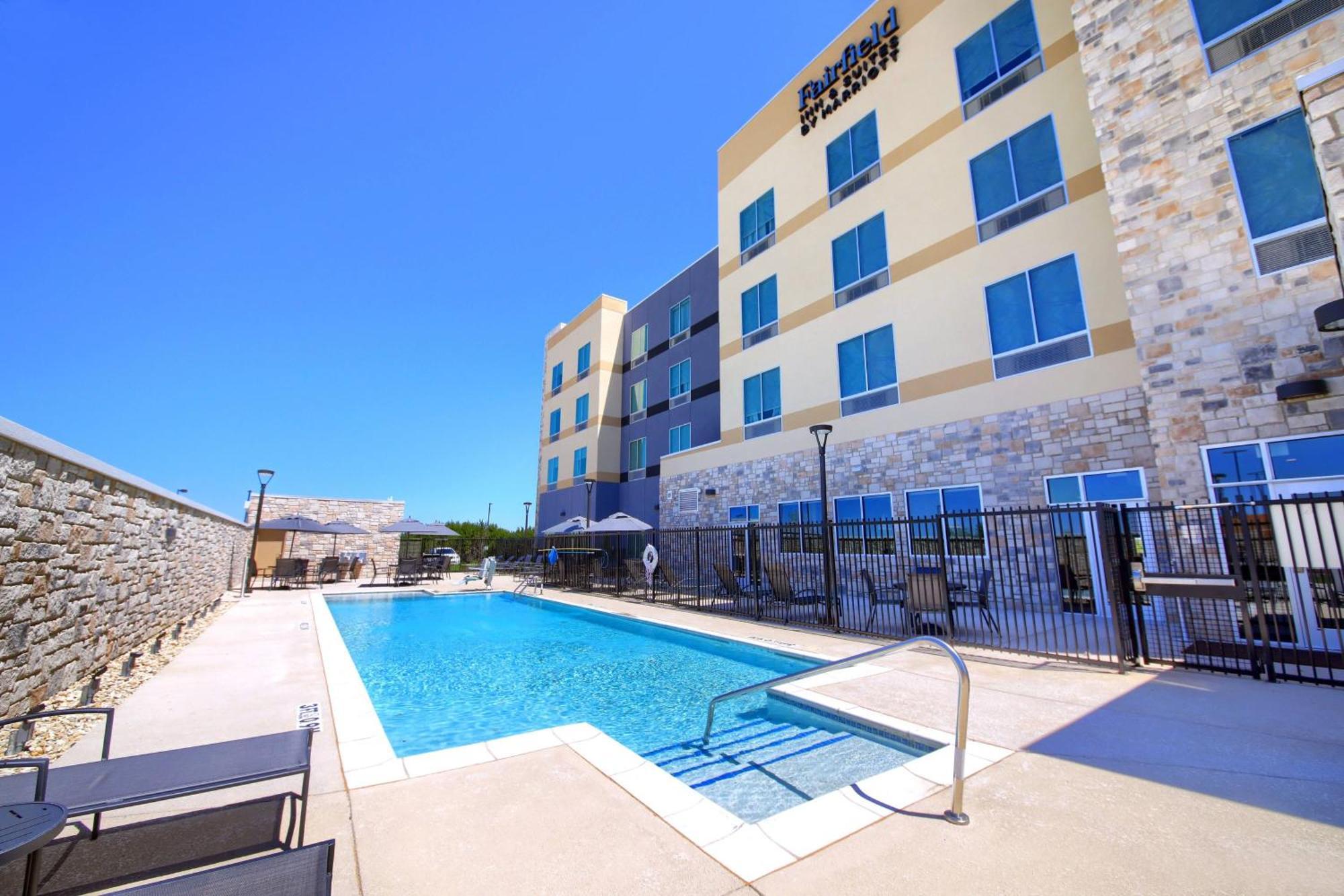 Fairfield Inn & Suites By Marriott Dallas Cedar Hill Buitenkant foto